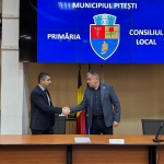 Primăria Municipiului Pitești anunță semnarea contractului pentru continuarea lucrărilor de renovare energetică la Colegiul Economic „Maria Teiuleanu”