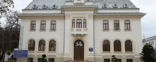 Instituția Primăriei Municipiului Pitești revine în sediul oficial din Piața Primăriei - str. Victoriei, nr. 24!